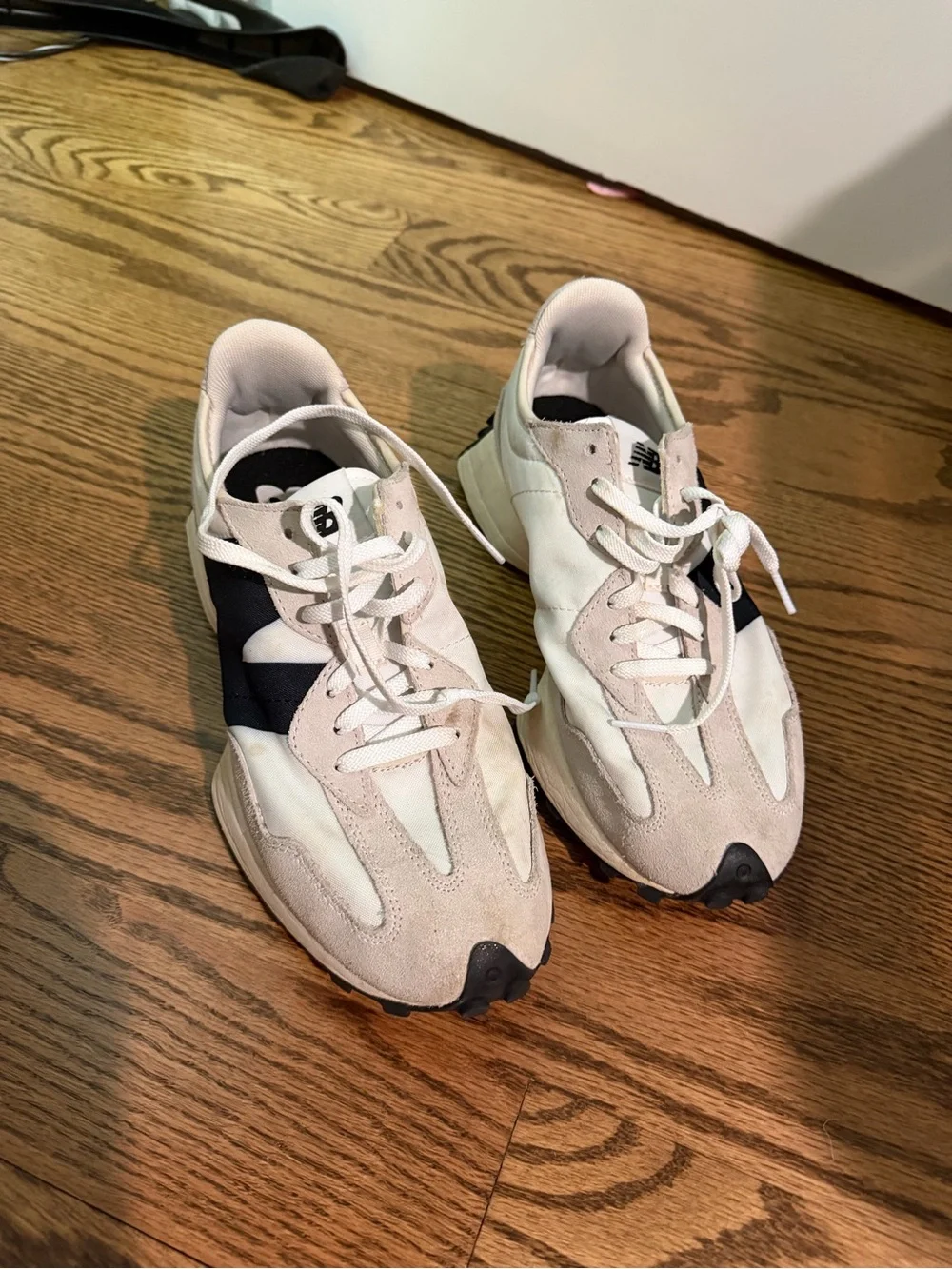 New Balance White and Black Women's Casual Sneakers